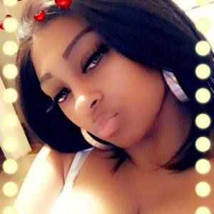 Meet your Posher, Latisha